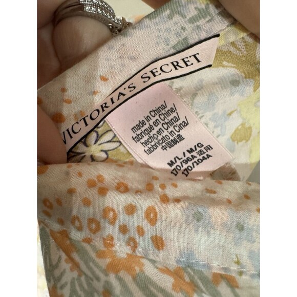 Victoria’s Secret Floral Lace Winged Sleeve Kimono Cover Up Crochet M/L Boho - Picture 4 of 4